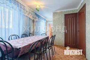 Дом 180м&sup2;, 2-этажный, участок 6 сот.  
