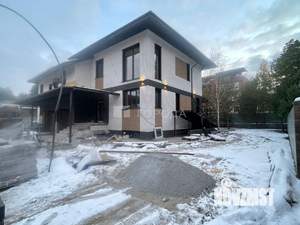 Таунхаус 222м&sup2;, 3-этажный, участок 8 сот.  