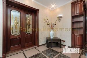 Коттедж 453м&sup2;, 3-этажный, участок 19 сот.  