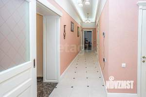 Дом 440м&sup2;, 3-этажный, участок 15 сот.  