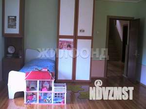Коттедж 320м&sup2;, 3-этажный, участок 7 сот.  
