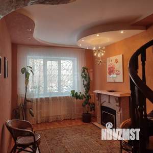 Дом 240м², 2-этажный, участок 8 сот.  