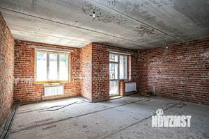 Таунхаус 270м², 1-этажный, участок 2 сот.  