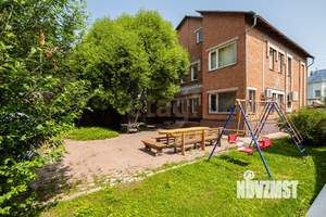 Дом 258м&sup2;, 2-этажный, участок 12 сот.  