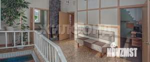 Коттедж 340м&sup2;, 2-этажный, участок 8 сот.  
