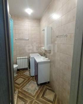 Дом 616м&sup2;, 2-этажный, участок 6 сот.  