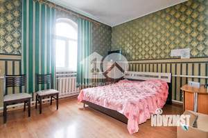 Дом 203м&sup2;, 3-этажный, участок 7 сот.  