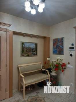 Коттедж 350м&sup2;, 2-этажный, участок 8 сот.  