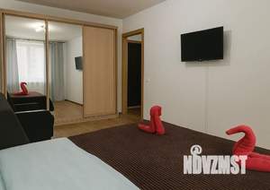 1-к квартира, посуточно, 37м2, 2/5 этаж