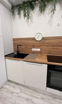 2-к квартира, вторичка, 57м2, 1/3 этаж