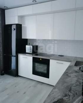 3-к квартира, вторичка, 75м2, 2/4 этаж