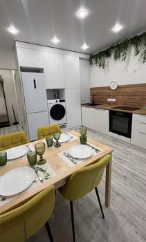 2-к квартира, вторичка, 57м2, 1/3 этаж
