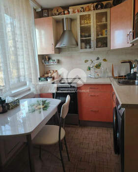3-к квартира, вторичка, 58м2, 5/5 этаж