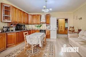 2-к квартира, вторичка, 64м2, 8/9 этаж