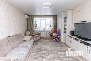 3-к квартира, вторичка, 104м2, 1/9 этаж