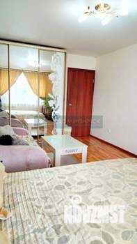 2-к квартира, вторичка, 55м2, 3/5 этаж