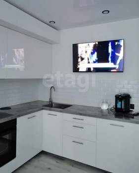 3-к квартира, вторичка, 75м2, 2/4 этаж