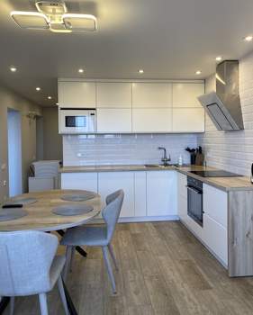 2-к квартира, вторичка, 73м2, 8/10 этаж