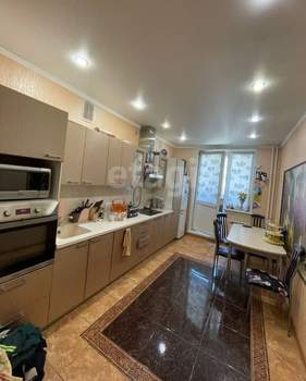 3-к квартира, вторичка, 77м2, 2/9 этаж