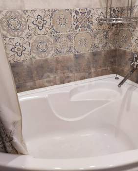 2-к квартира, вторичка, 58м2, 1/5 этаж