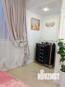 2-к квартира, вторичка, 64м2, 1/10 этаж